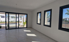 Large 4 bedroom house for sale in Dali Large 4 bedroom house for sale in Dali