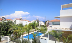 Spacious 4 bedroom house for sale in Protaras