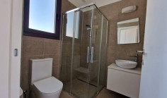 Spacious 2 bedroom apartment to rent in Acropolis