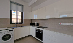 Spacious 2 bedroom apartment to rent in Acropolis