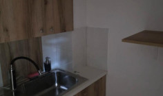 Beautiful commercial to rent in Agioi Omologites