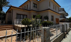 6 bedroom house for sale in Latsia