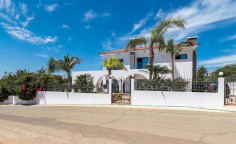 Luxury 4 bedrooms house for sale in Ayia Napa