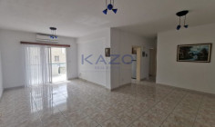 Spacious two bedroom apartment in central Mesa Geitonia 