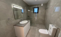 4 bedroom apartment to rent in Makedonitissa