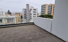3 bedroom flat for sale in Acropolis