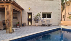 Spacious 4 bedroom home with pool in Agios Athanasios 