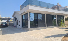 Modern detached house in sunny Pissouri with pool 