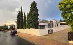 Modern detached house in sunny Pissouri with pool 