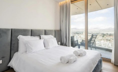 Luxury 3 bedrooms apartment to rent in Acropolis