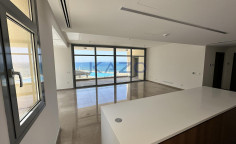 Exquisite seafront apartment in Limassol Marina 
