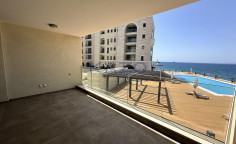 Exquisite seafront apartment in Limassol Marina 