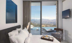 Spacious 3 bedrooms villa with swimming pool for sale in Minthis Hills