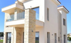 Large 3 bedroom villa for sale in Kato Paphos