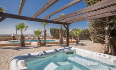 Luxury 3 bedroom villa with swimming pool for sale in Paralimni