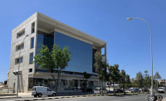 Luxury commercial for sale in City Area