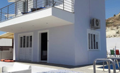 3-bed house in Ayios Tychonas w pool 
