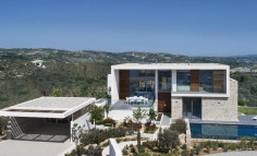 Beautiful 3 bedrooms house with swimming pool for sale in Tsada