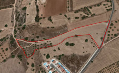 Residential 13713 m2 for sale in Tremithousa, Paphos