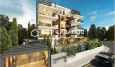 Large 2 bed apartment with swimming pool for sale in Universal