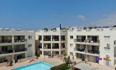 Recently renovated 2bed ground floor apartment!