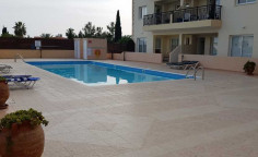 Recently renovated 2bed ground floor apartment!
