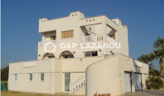 6 bedroom beachfront house for sale in Pervolia, Larnaca 