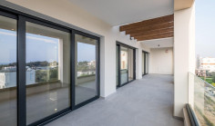 Spacious 3 bedrooms penthouse with swimming pool for sale in Potamos tis Germasogeias
