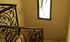 4 bedroom furnished house with swimming pool for sale in Parekklisia