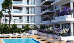 Beautiful 1 bedroom apartment with swimming pool for sale in Mackenzie Beach