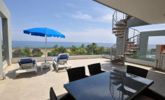 Spacious 3 bedroom apartment with swimming pool for sale in Perivolia Spacious 3 bedroom apartment with swimming pool for sale in Perivolia