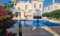Luxury 3 bedroom furnished house with swimming pool for sale in Poli Crysochous
