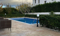 4 bedroom house with swimming pool for sale in Agios Georgios