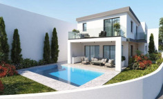 Large 4 bedroom house with swimming pool for sale in Livadia