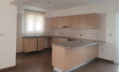 Large 3 bedrooms house with swimming pool for sale in Protaras