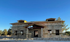 4 bedroom bungalow with swimming pool for sale in Souni-Zanakia