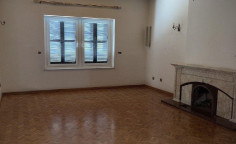Large 4 bedroom house with swimming pool for sale in Ayios Andreas