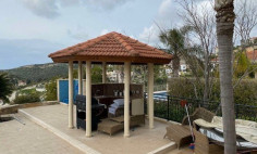 Luxury 5 bedroom house with swimming pool for sale in Agios Tychonas