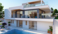 Large 3 bedroom house with swimming pool for sale in Tombs of the Kings