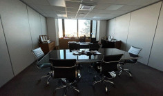 Beautiful office to rent in Omonia