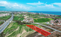 Land 4334 m2 for sale in Oroklini, Larnaca
