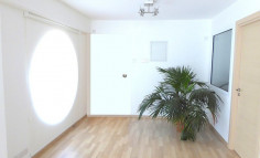 Office 100 m2 to rent in Mesa Geitonia