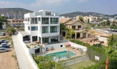 6 bedroom detached villa in Amathus 
