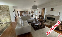 Villa for sale in Dromolaxia 