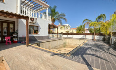 2 bedroom villa for sale in Ayia Thekla 