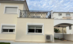 4 bedroom unfurnished house with swimming pool for sale in Agios Tychonas