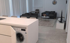 2 bedroom apartment with swimming pool to rent in Universal