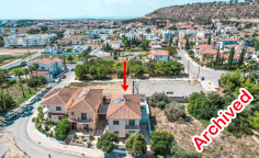 4 bedroom furnished house with swimming pool for sale in Oroklini