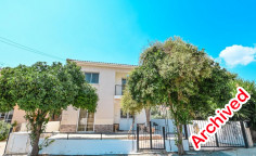 4 bedroom furnished house with swimming pool for sale in Oroklini