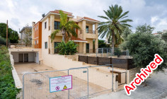 4 bedroom villa with a swimming pool in Konia, Paphos 